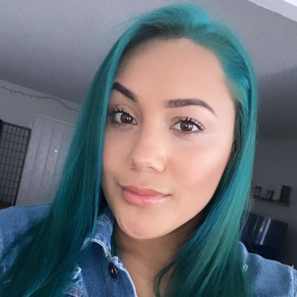 Meet your Posher, Janelle
